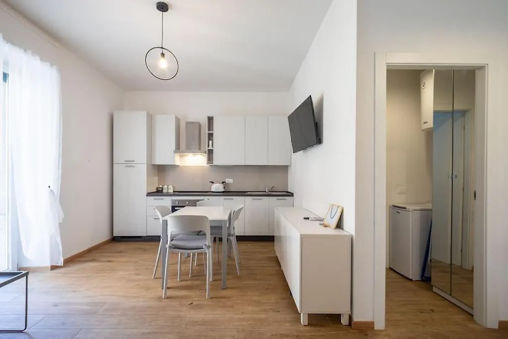 Raggio Di Sole - Home For 4 Verona Apartment