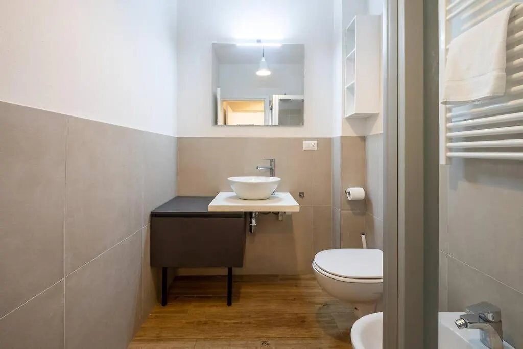 Apartment Raggio Di Sole - Home For 4 Verona