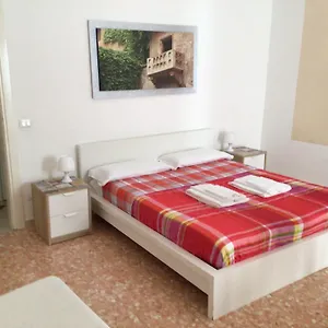  Apartment A Due Passi Da Giulietta-casa Capuleti
